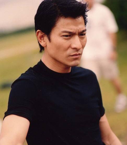 刘德华吃瓜上瘾图片